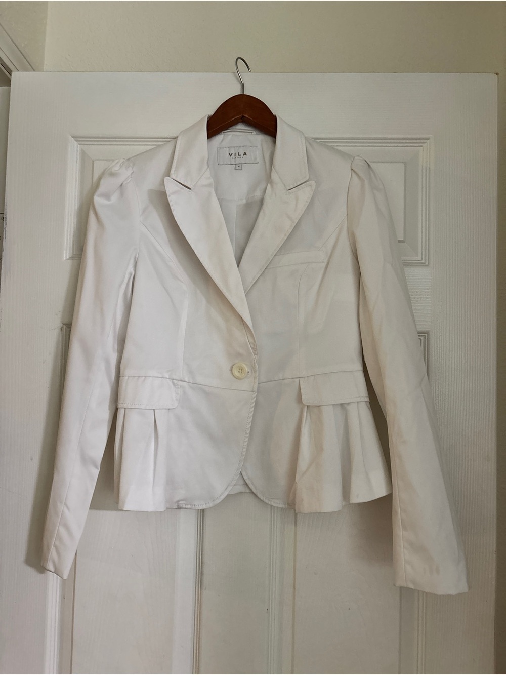 VILA Cream Peplum Single-Button Blazer